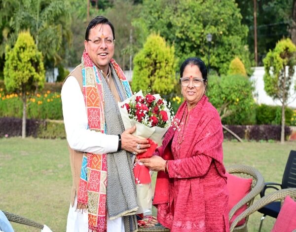 महिला सशक्तिकरण एवं आयोग के आगामी कार्यक्रमों को लेकर महिला आयोग की अध्यक्ष ने की मुख्यमंत्री से भेंट