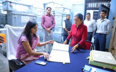 जिलाधिकारी ने जिला कोषागार का अर्धवार्षिक निरीक्षण कर व्यवस्थाओं का लिया जायज़ा