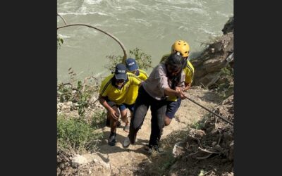 हरियाणा की युवती नदी के बहाव क्षेत्र में फंसी, SDRF ने बचाया