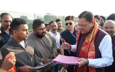 मुख्यमंत्री ने खटीमा में सुनीं जनसमस्याएं, अधिकारियों को दिए त्वरित एवं प्रभावी निस्तारण के निर्देश