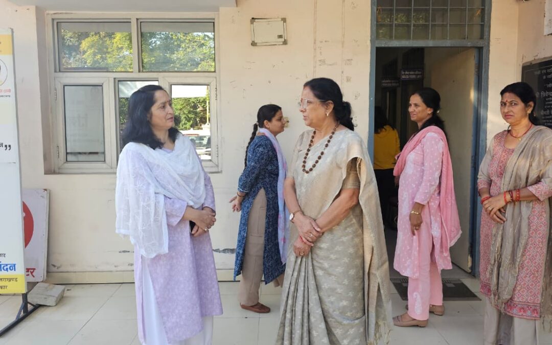 महिला आयोग अध्यक्ष कुसुम कण्डवाल ने सखी वन स्टॉप सेंटर का किया निरीक्षण, सहायता व्यवस्था की समीक्षा