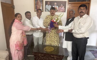 जयानंद भारती के भवन निर्माण हेतु 40 लाख की धनराशि स्वीकृत कराने पर महाराज का आभार जताया