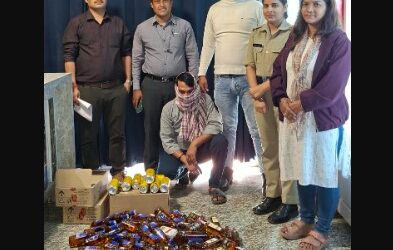 देहरादून के नकरौंदा स्थित होटल/होमस्टे में आबकारी विभाग की छापेमारी, शराब की बड़ी खेप बरामद