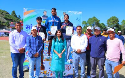 जिलाधिकारी ने सांसद चैंपियनशिप ट्रॉफी में पहुंचकर बढ़ाया खिलाड़ियों का उत्साह