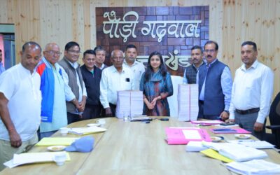 अंतिम मतदाता सूची एवं प्रथम स्तरीय जांच को लेकर जिलाधिकारी ने की राजनीतिक दलों के प्रतिनिधियों के साथ बैठक
