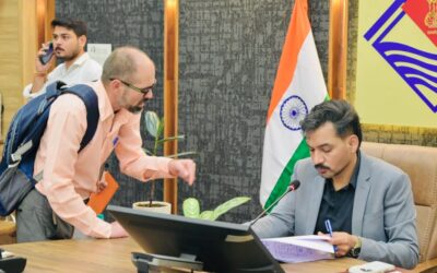 92 शिकायतें, कई परिवारों का दर्द, समाधान दिवस में डीएम ने अधिकारियों को दिए सख्त निर्देश